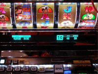 yugi_konami_1s.jpg(20492 byte)